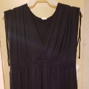 Liz Lange maternity top NEW W/ TAGS